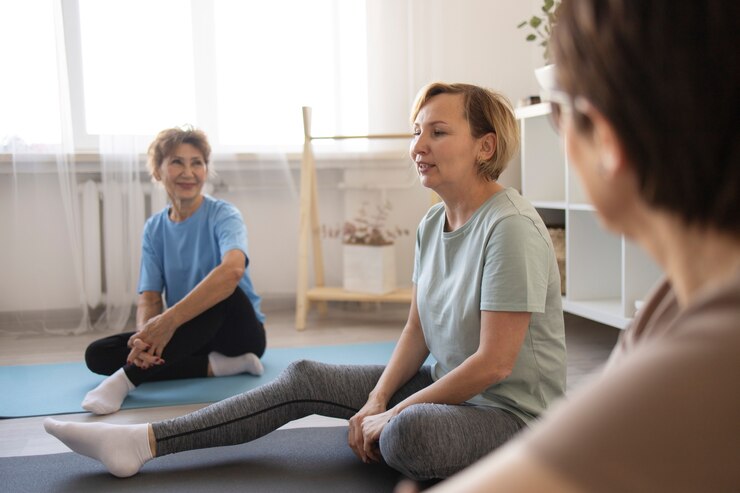 gestionarl-el-dolor-cronic-con-el-yoga-terapeutico-grupo-de-mujeres